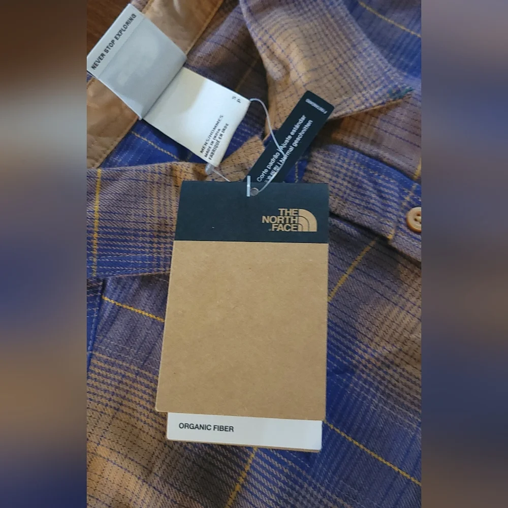 The North Face Mens Arroyo LW Flannel Shirt Size S Almond Butter Plaid‎ NWT